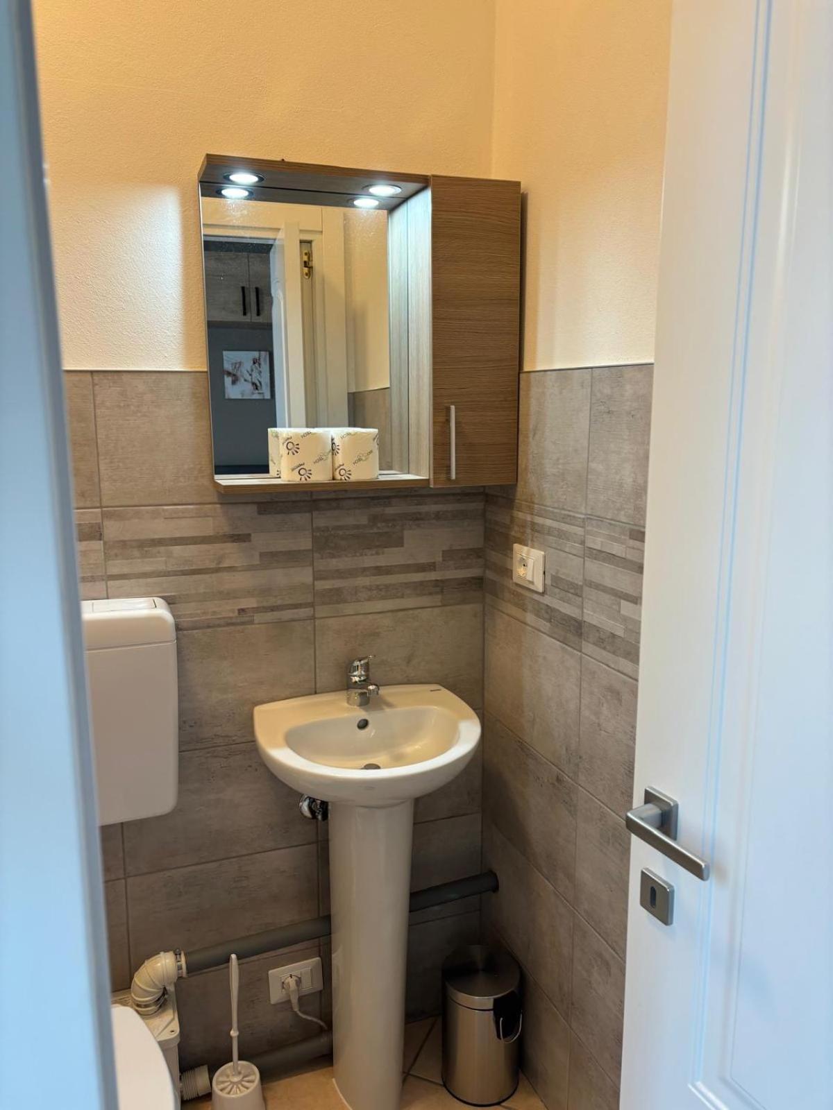 Affittacamere Home&Stazione Bologna Ngoại thất bức ảnh