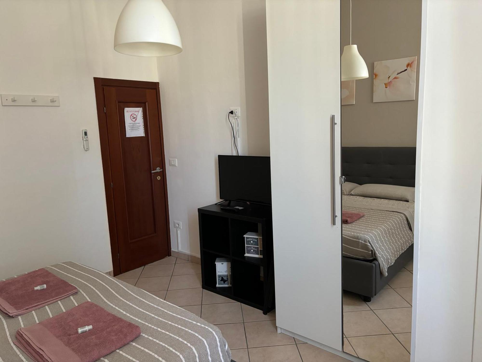 Affittacamere Home&Stazione Bologna Ngoại thất bức ảnh