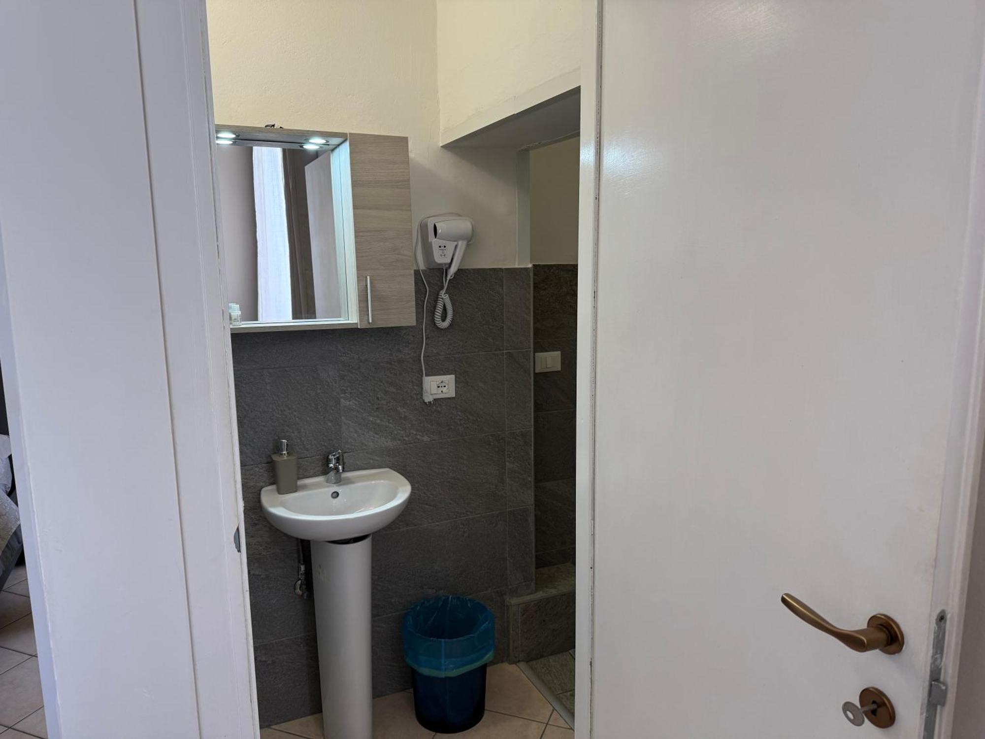Affittacamere Home&Stazione Bologna Ngoại thất bức ảnh